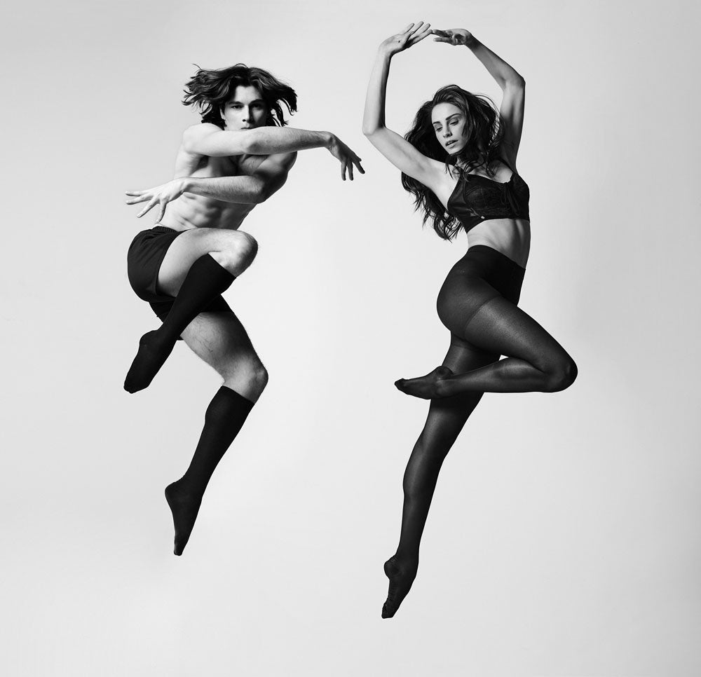 Vogue & New York Times: "Το νέο health trend είναι η διαβαθμισμένη συμπίεση σε κάλτσες και καλσόν"