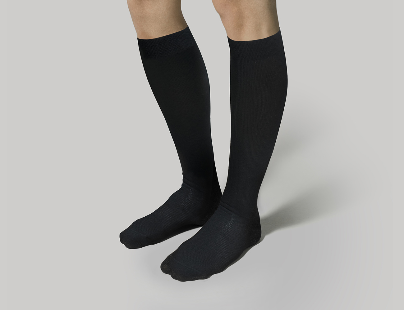 Graduated Compression Knee-High Cotton Socks for Men
